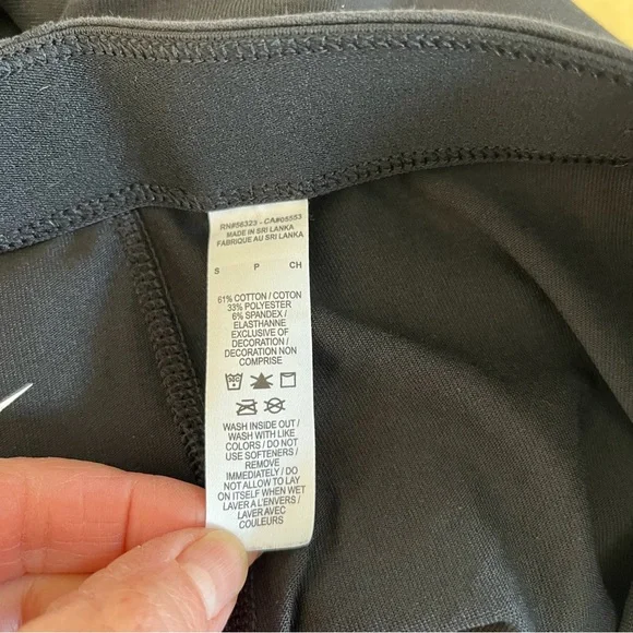 Nike activewear leggings - Picture 5 of 9